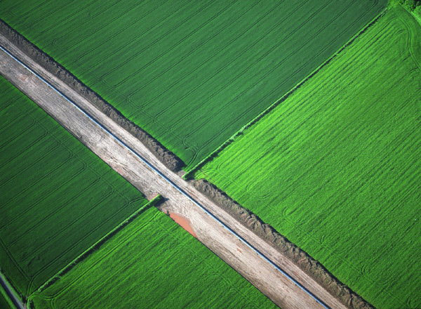 Pipeline and crops, Usk Valley