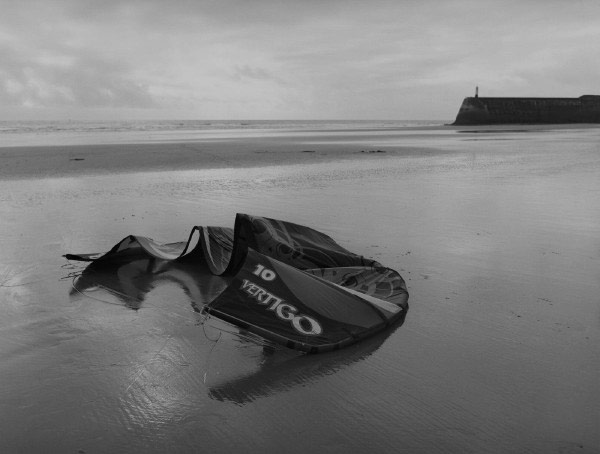 Kite surfing sail 